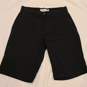 NWOT Old Navy Ultimate Tech Slim Mens  Shorts 28